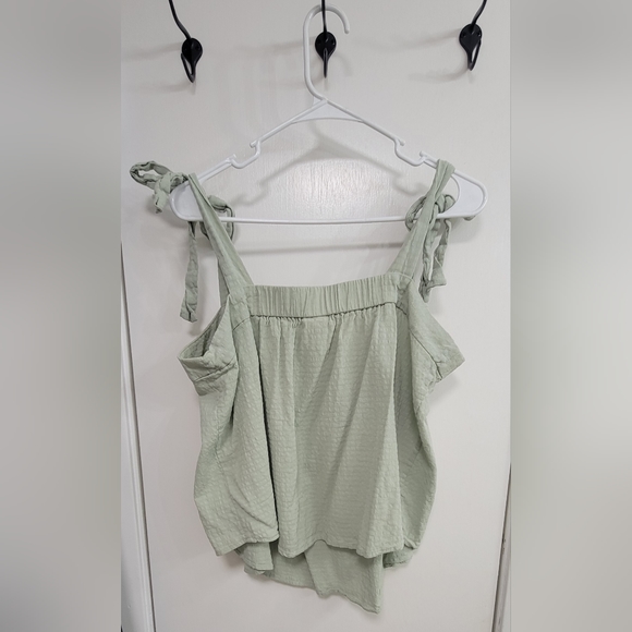 Green Tank Top - Picture 2 of 3